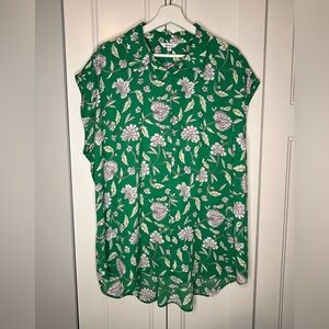Reitmans Green Floral Button-Down Shirt